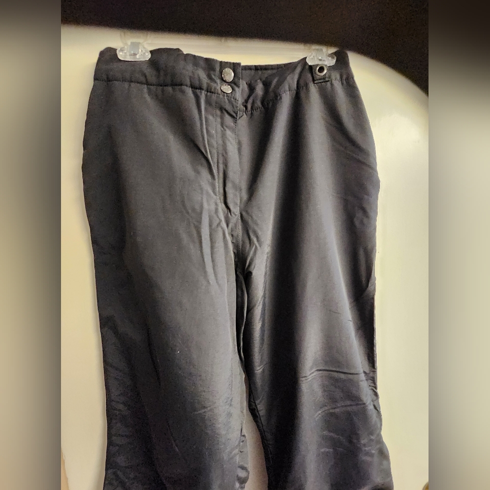 Obermeyer Women's Black Ski Pants, Stylish, Waterproof, Size 12, LIKE NEW